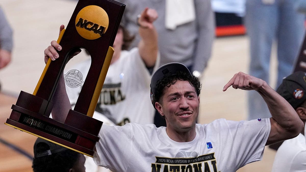 Mary Washington Wins First Title on Last-Second Shot - Image 5