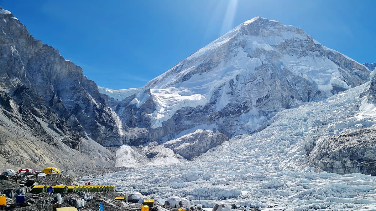 Nepal Cracks Down on Everest Tourism Fraud - Image 4