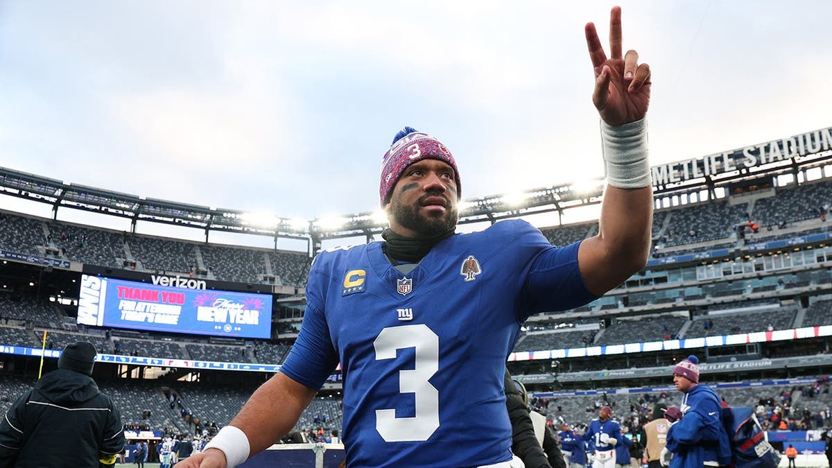 Russell Wilson Retires After 14 NFL Seasons, Super Bowl Win - Image 5