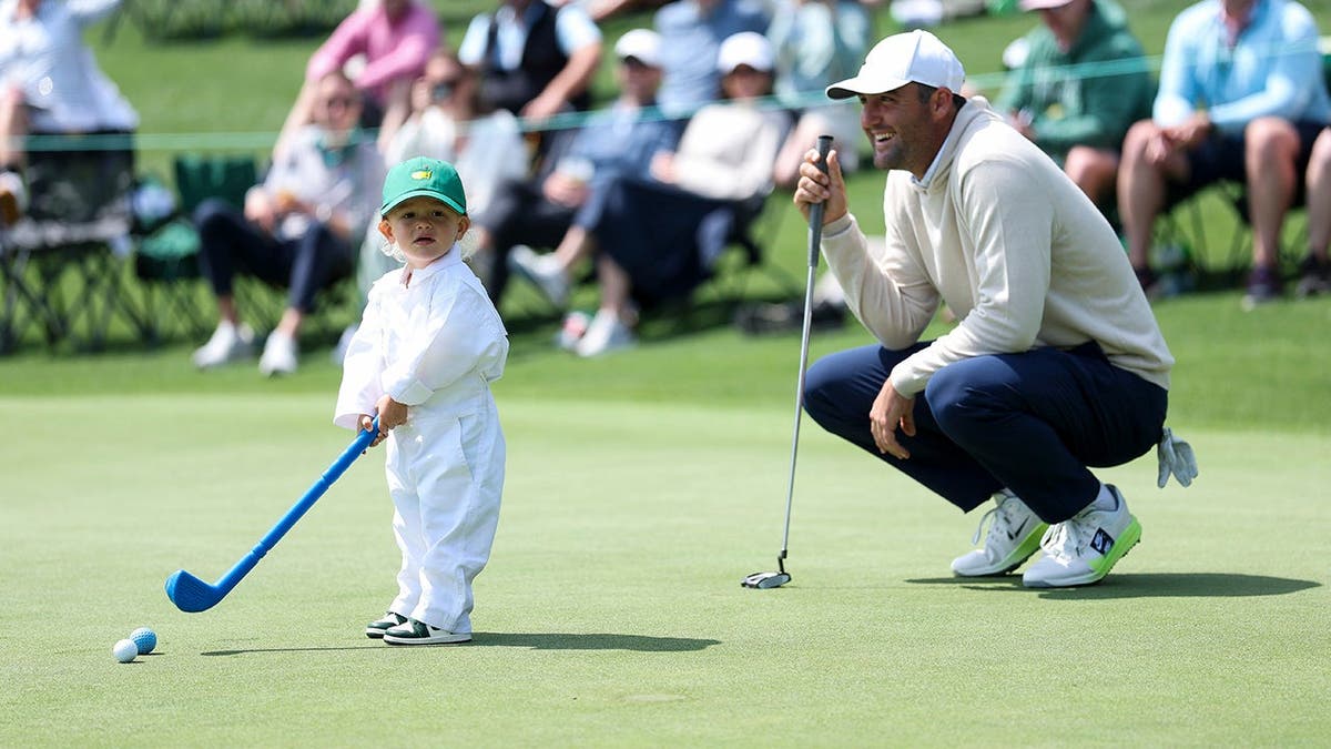 Scottie Scheffler Brings 12-Day-Old Son to Masters Par 3 - Image 5