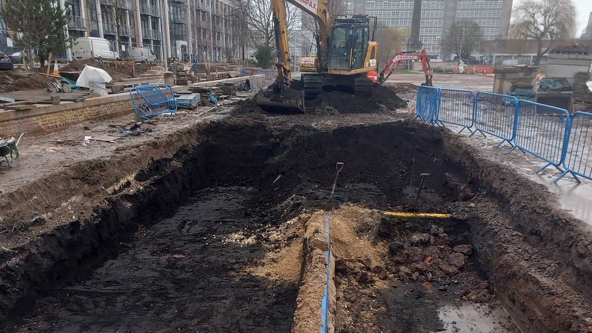 300-Year-Old Cannon Unearthed in Hull Construction Site - Image 4