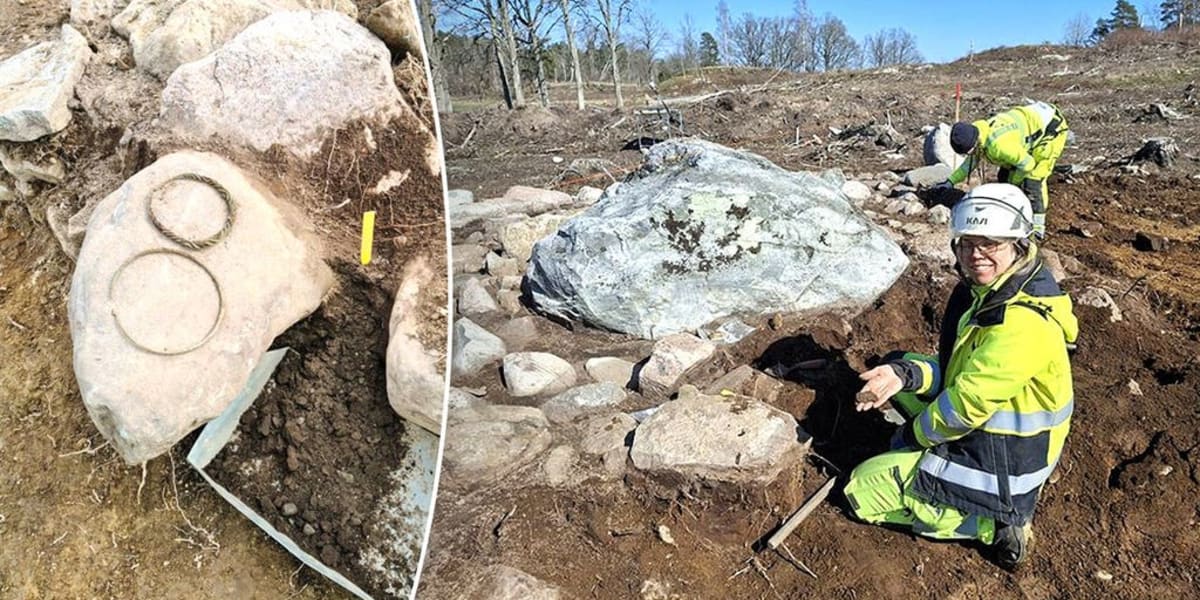Sweden Unearths Rare 2,500-Year-Old Neck Rings in Ancient Grave - Image 2