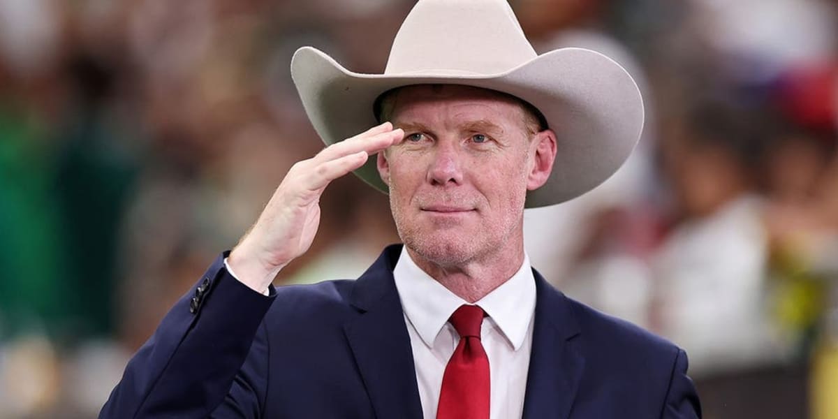 Soccer Legend Cries During Anthem, Moves Global Stars - Image 2
