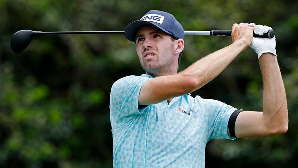 Golfer's Mom Tracks Every Shot on Path to PGA Lead - Image 5