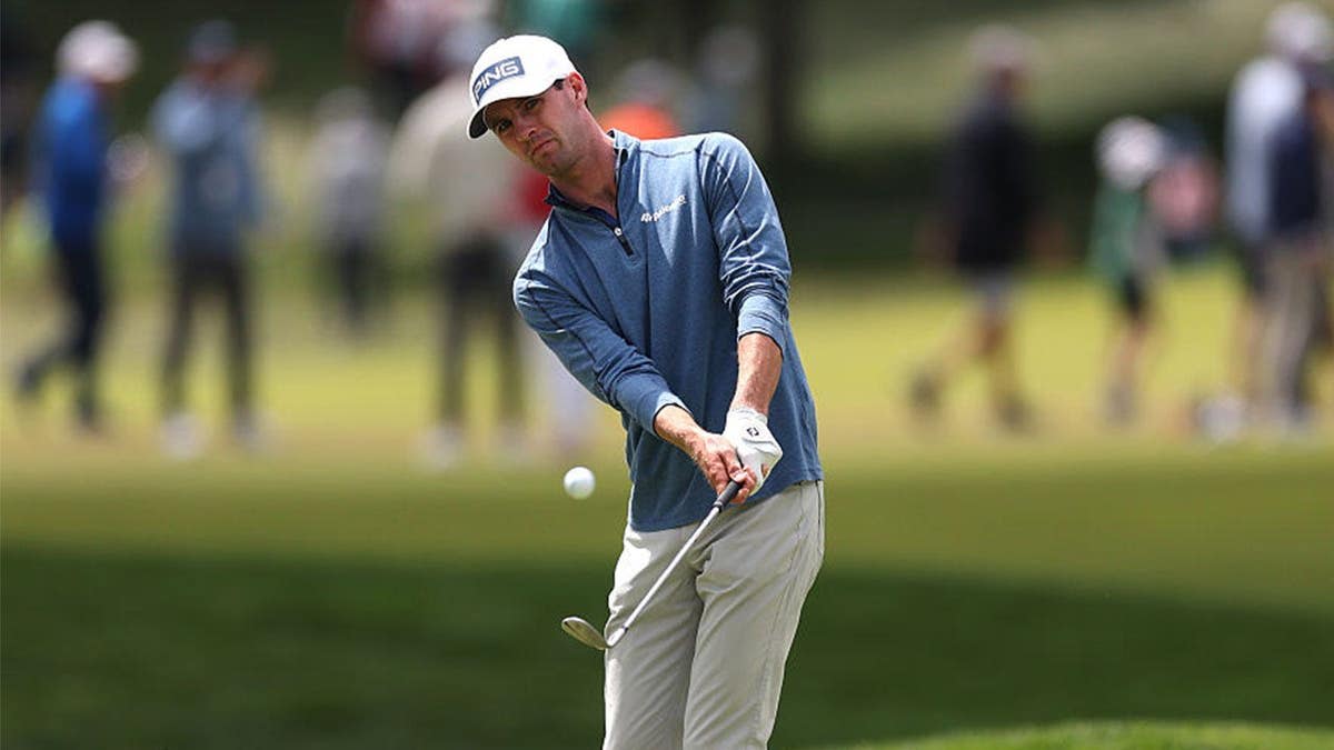 Golfer's Mom Tracks Every Shot on Path to PGA Lead - Image 3
