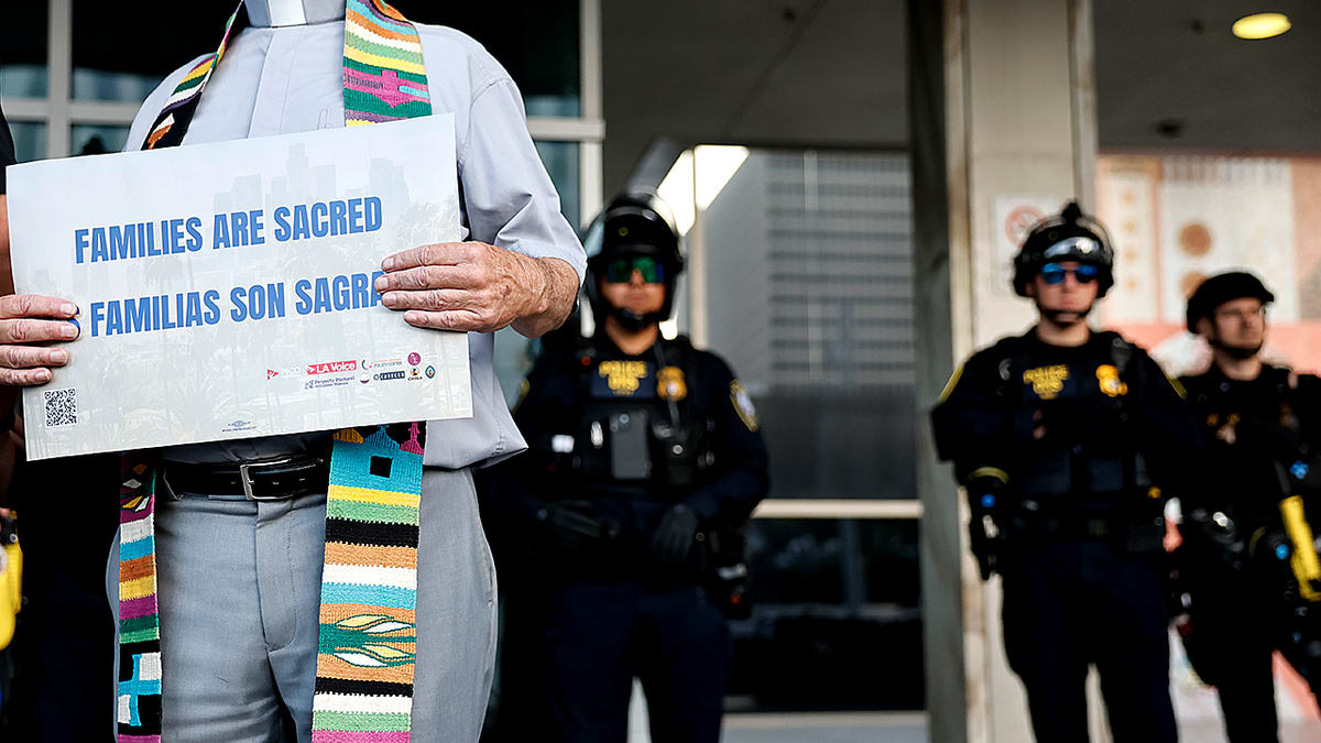 Kansas Churches Train Volunteers to Support Immigrants - Image 3