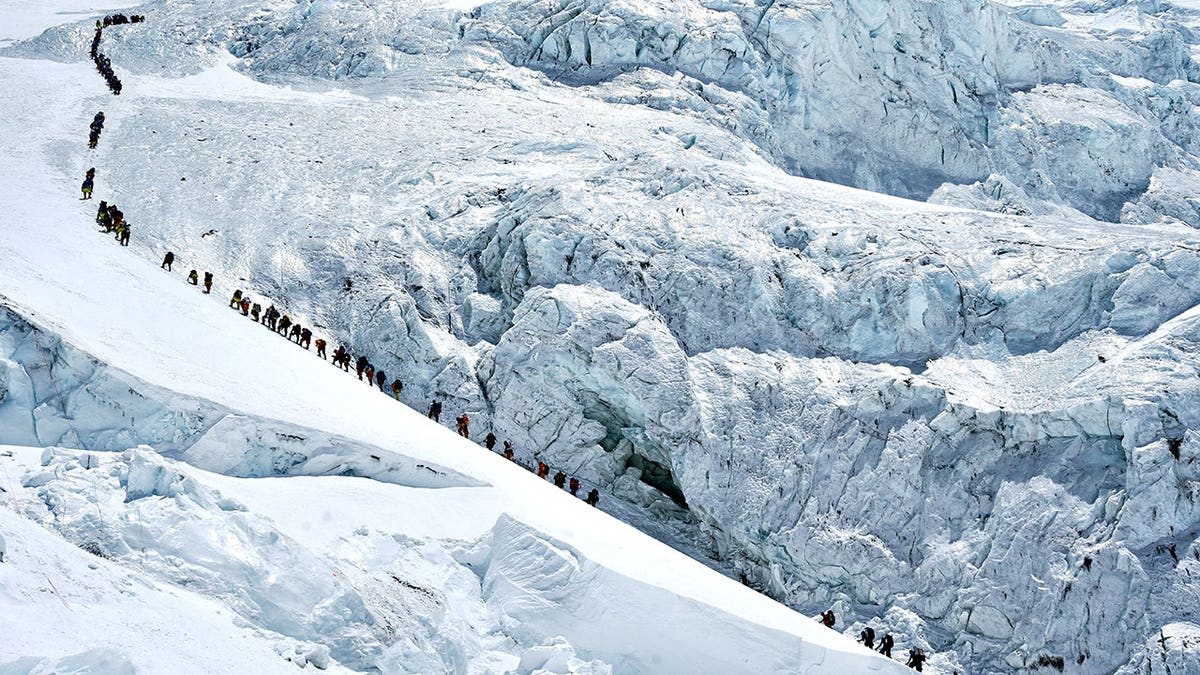 274 Climbers Summit Everest in Single Day Record - Image 4