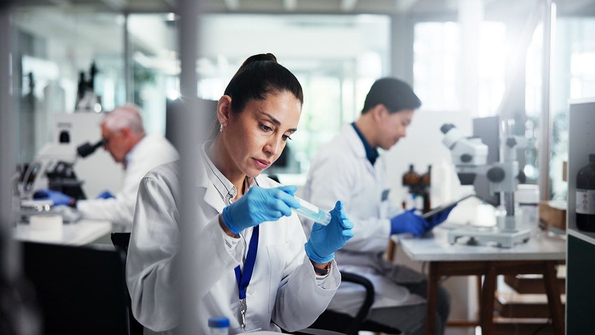 FDA Panel Backs Access to 6 Peptides for Healing - Image 5