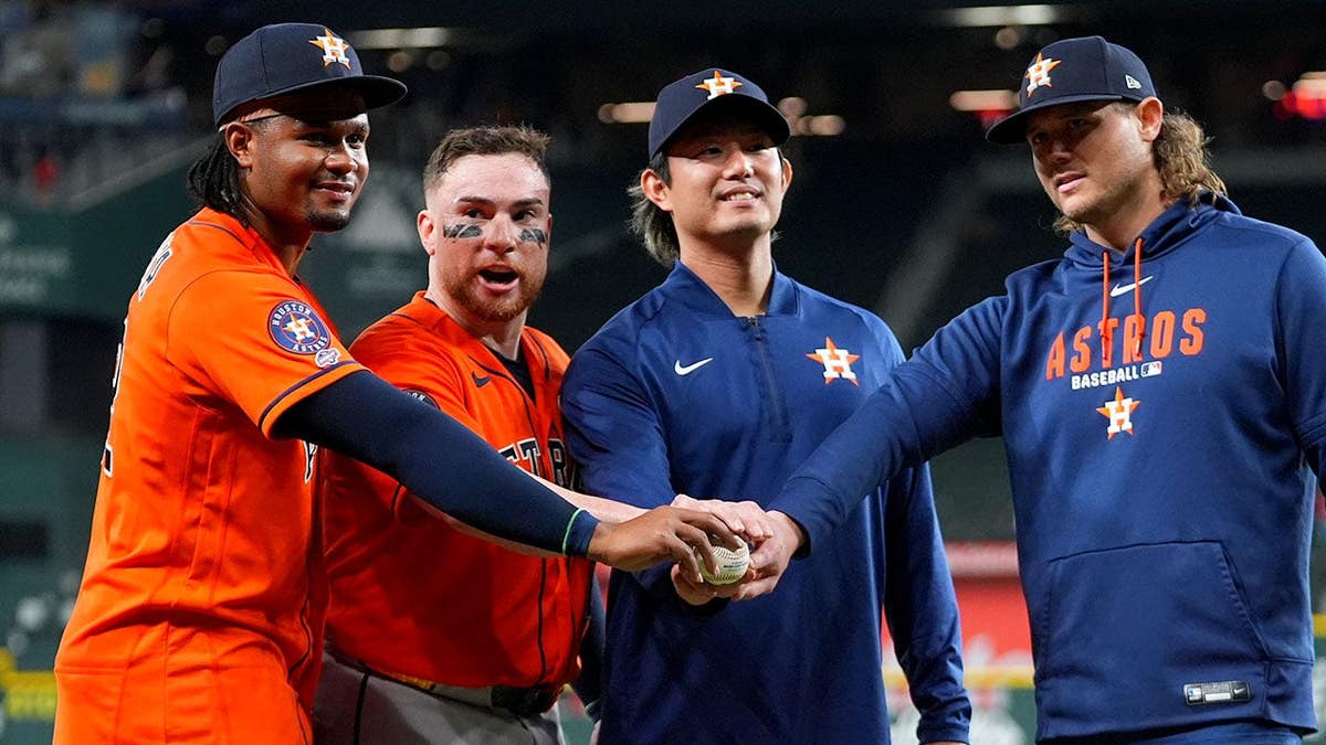 Pitcher Makes History With No-Hitter in MLB Debut - Image 5