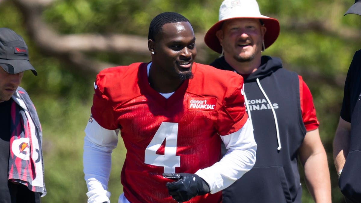 NFL Rookie Jeremiyah Love Gets Record $53M, Buys Mom a House - Image 3