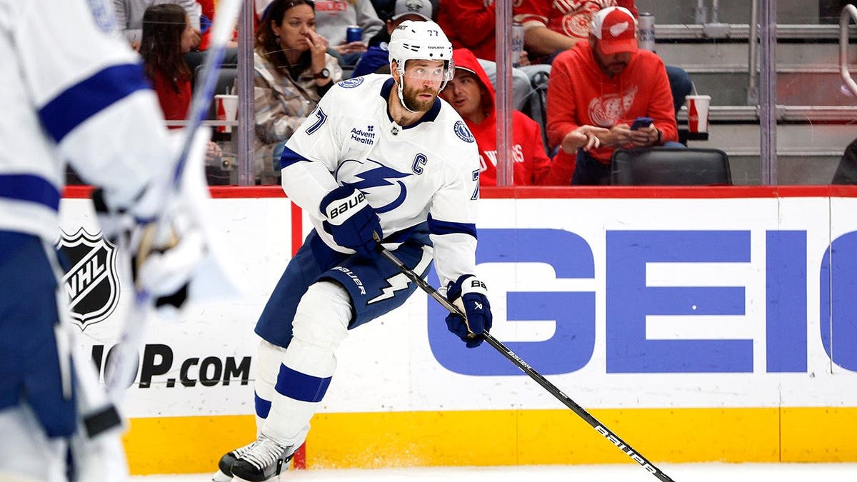 NHL Captain Victor Hedman Returns After Mental Health Break - Image 5