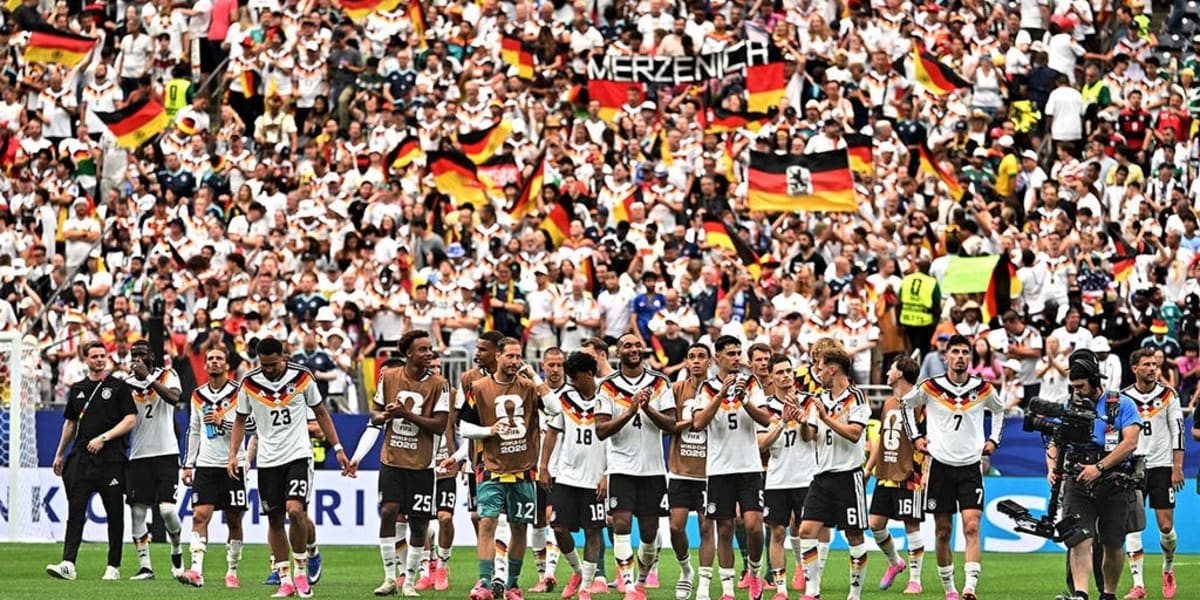 German Tourist's U.S. Road Trip Goes Viral for Pure Joy - Image 2