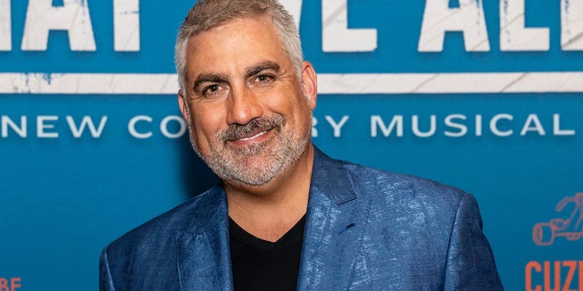 Taylor Hicks: Faith Keeps Him Grounded 20 Years Later - Image 2