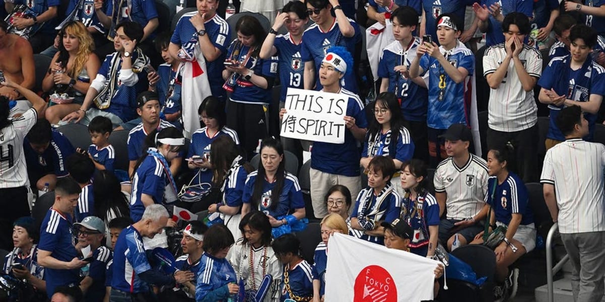 NFL Star Jameis Winston Joins Japanese Fans Cleaning Stadium - Image 2