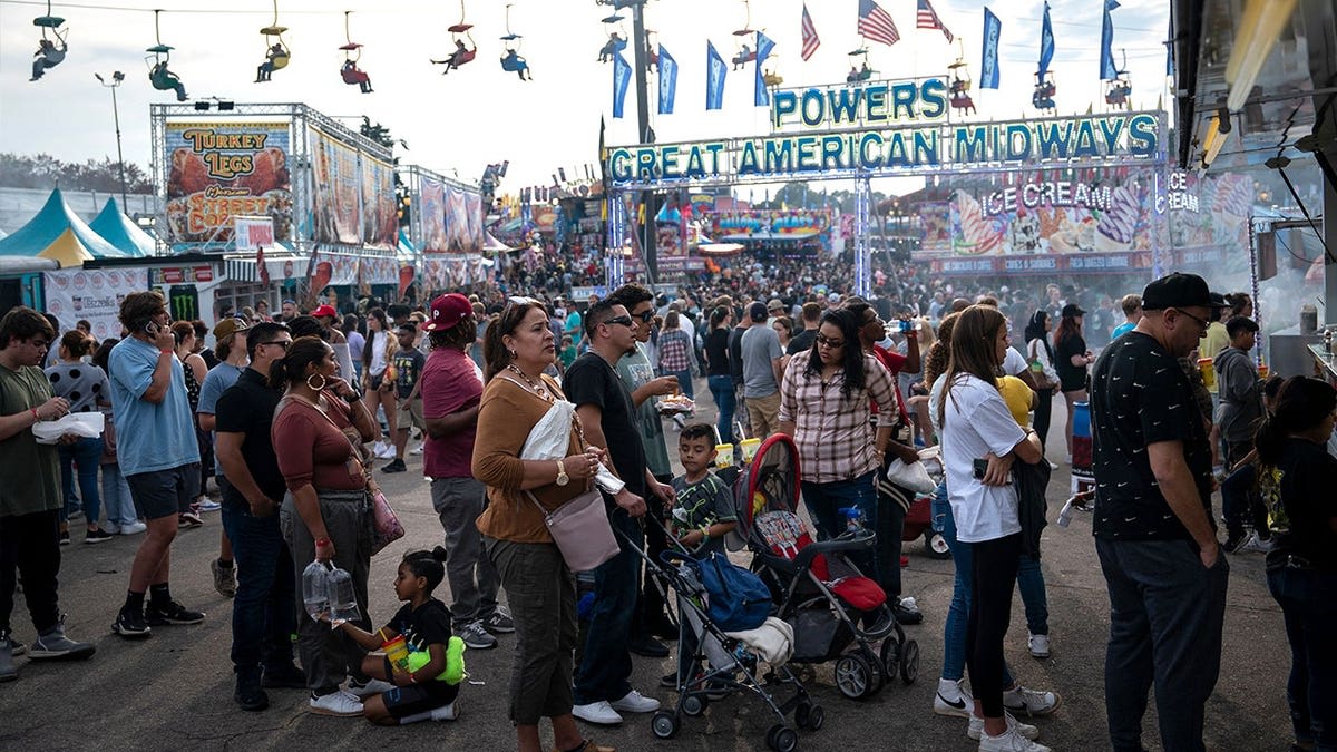 All 50 States Unite on National Mall for America's Birthday - Image 5