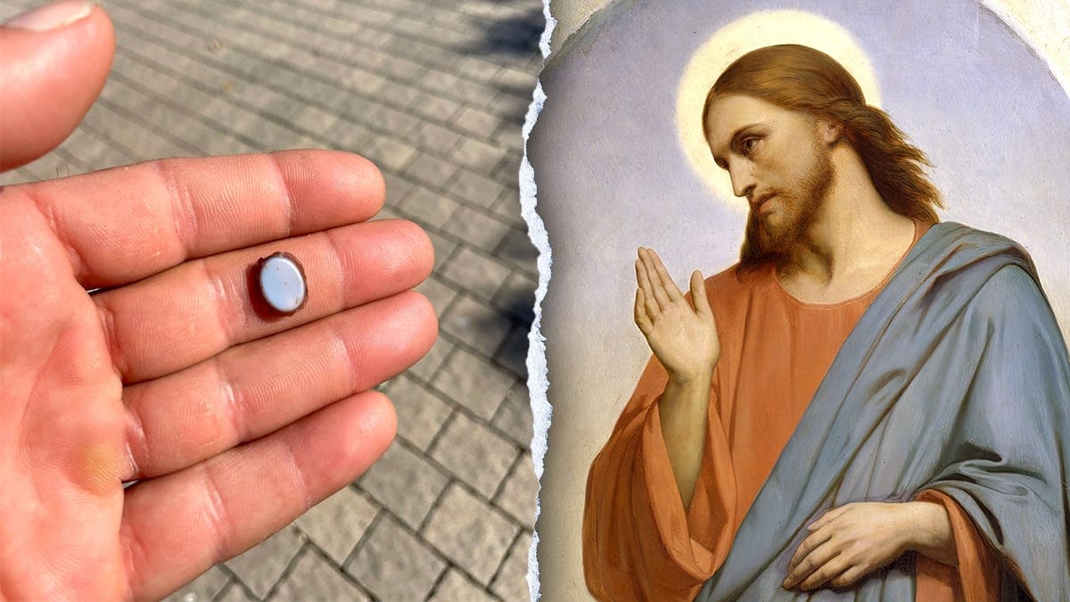12-Year-Old Finds Rare 1,500-Year-Old Gemstone in Israel - Image 4