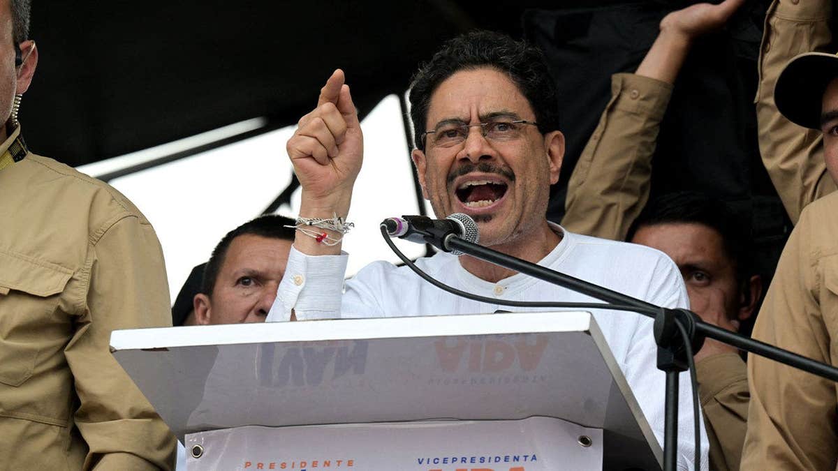 Colombia Elects Conservative 'El Tigre' as President - Image 4