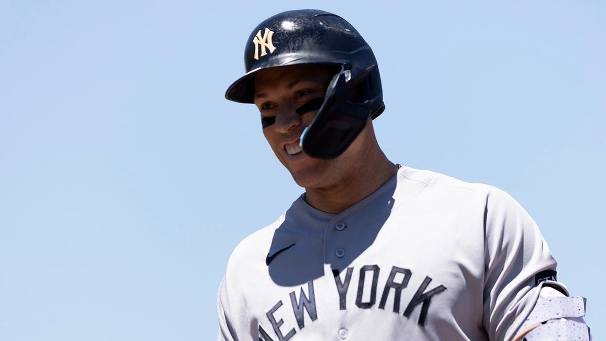 Yankees Score 13 Runs in One Inning After Judge Pep Talk - Image 4
