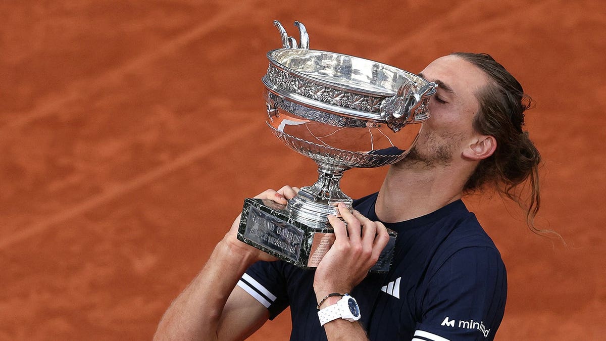 Zverev Wins First Grand Slam After Years of Near-Misses - Image 5