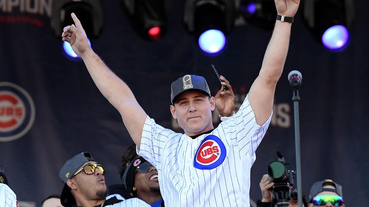 Cubs Legend Rizzo Gives Back to Chicago Youth 10 Years Later - Image 4