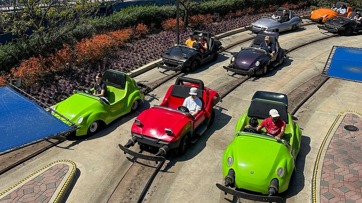 Disneyland's Original Autopia Ride Goes Electric in 2027 - Image 4
