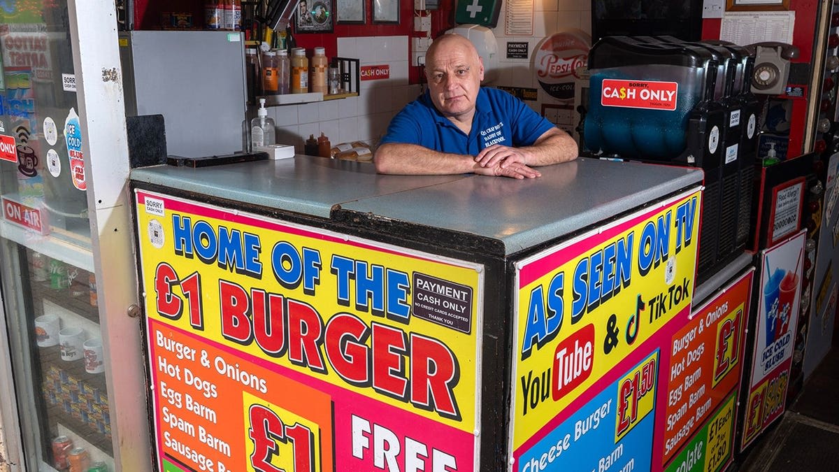 Blackpool Burger Stand Holds $1.34 Price Since 2006 - Image 3