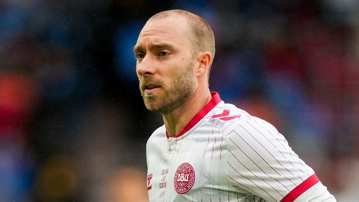 Soccer Star Eriksen Conscious After On-Field Collapse - Image 4