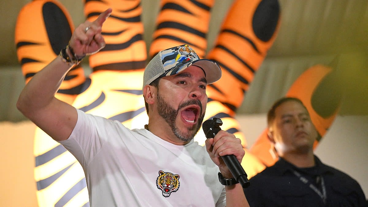 Colombia Elects Conservative 'El Tigre' as President - Image 3