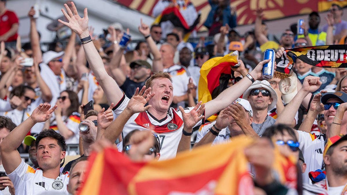 German Fan Freddy Still Welcomed to White House Visit - Image 5
