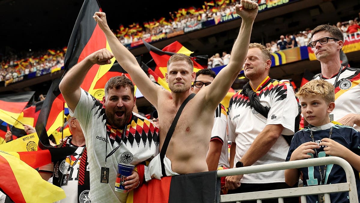 German Tourist's U.S. Road Trip Goes Viral for Pure Joy - Image 5