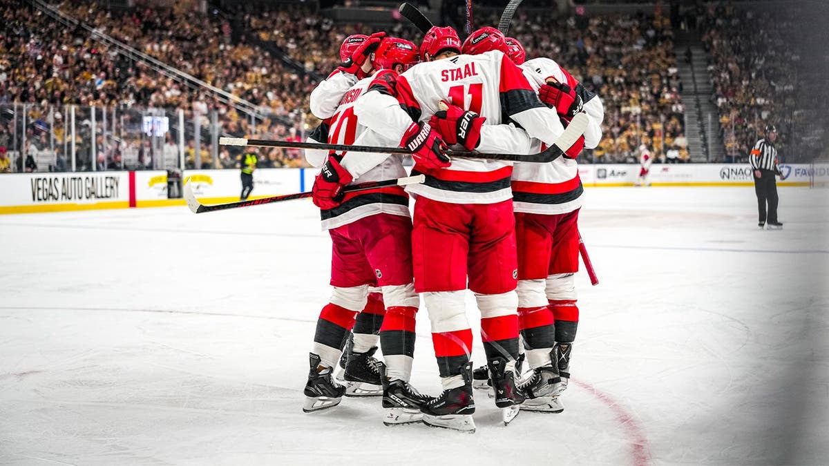 Vegas Wins Wild Stanley Cup Game in Double Overtime - Image 4