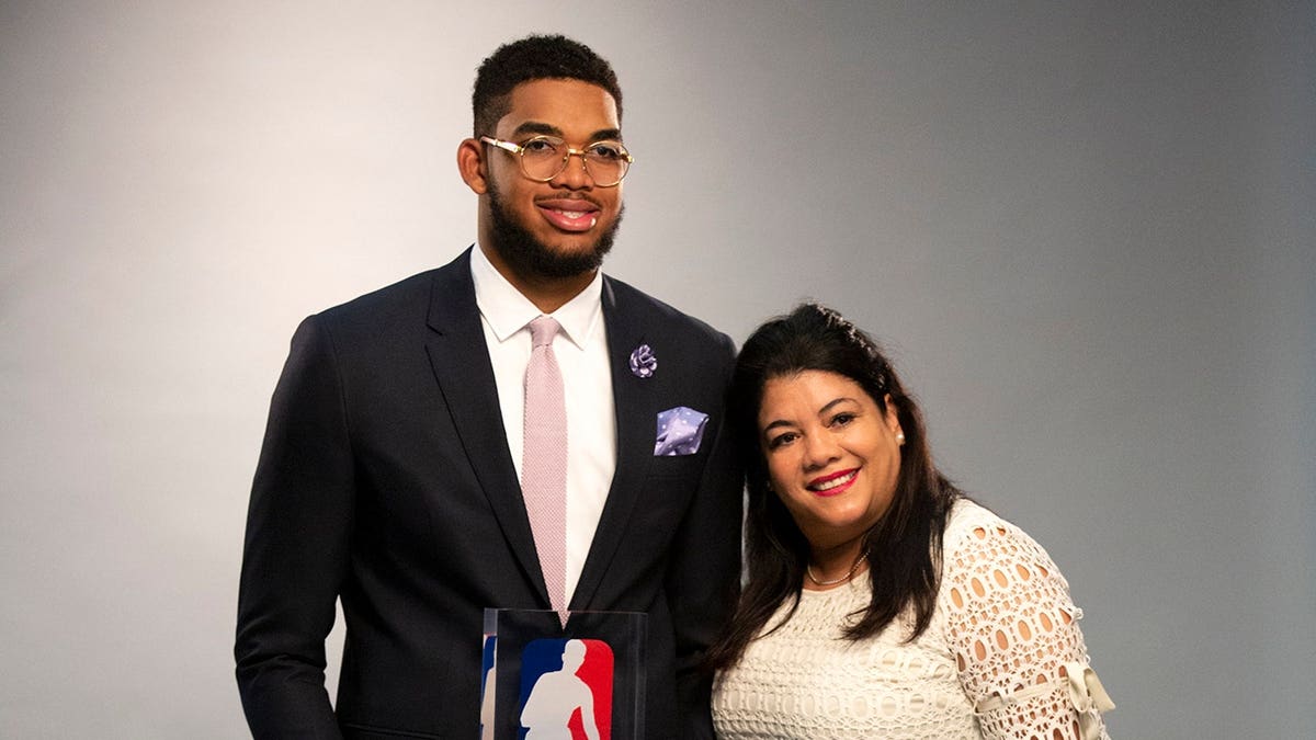 NBA Star Felt His Late Mom's Presence in Finals Debut - Image 4