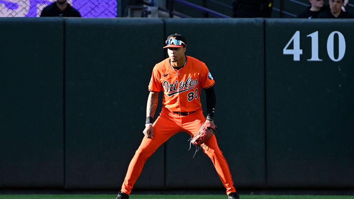 Former MLB Player Jordyn Adams Returns to Football at 26 - Image 5