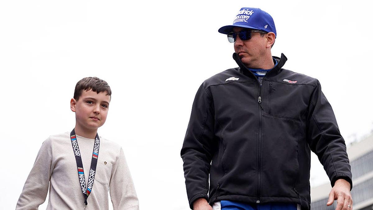 11-Year-Old Brexton Busch Returns to Track After Father's Death - Image 3