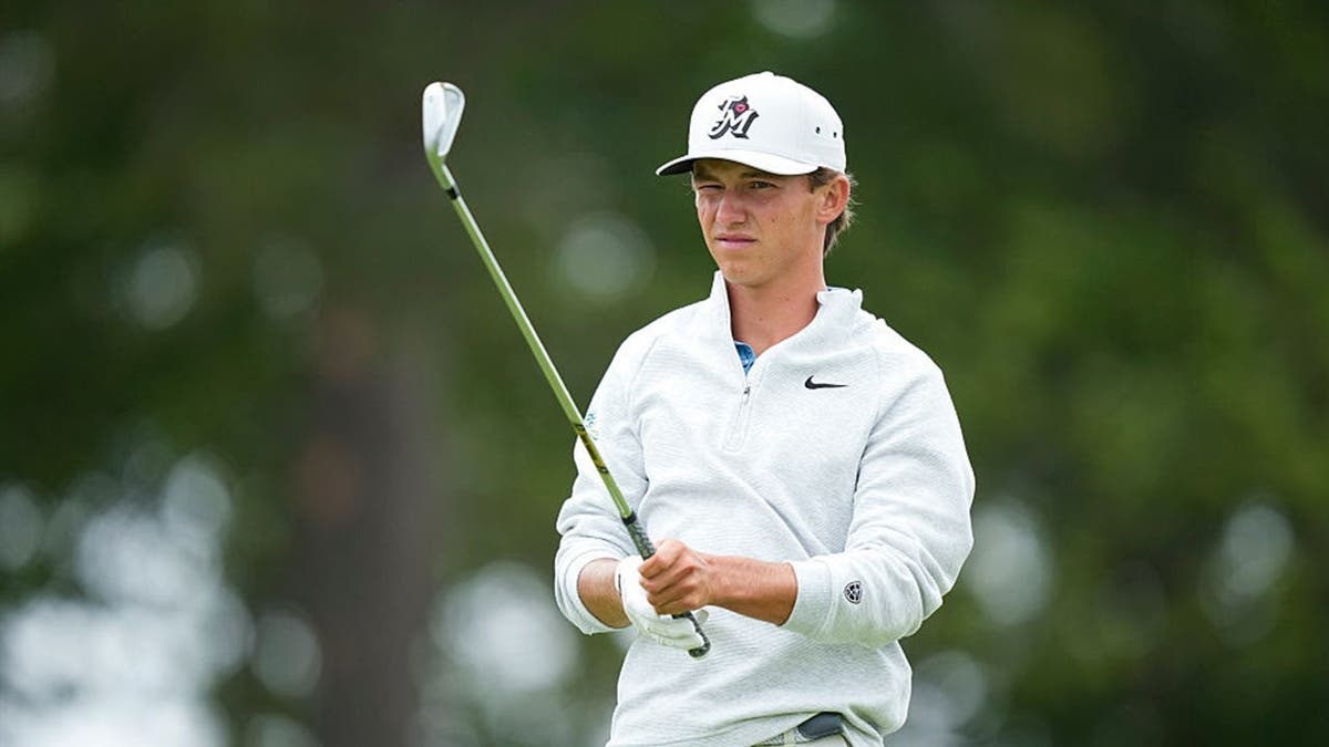 Teen Golfer Surprises Dad With U.S. Open Caddie Gift - Image 5