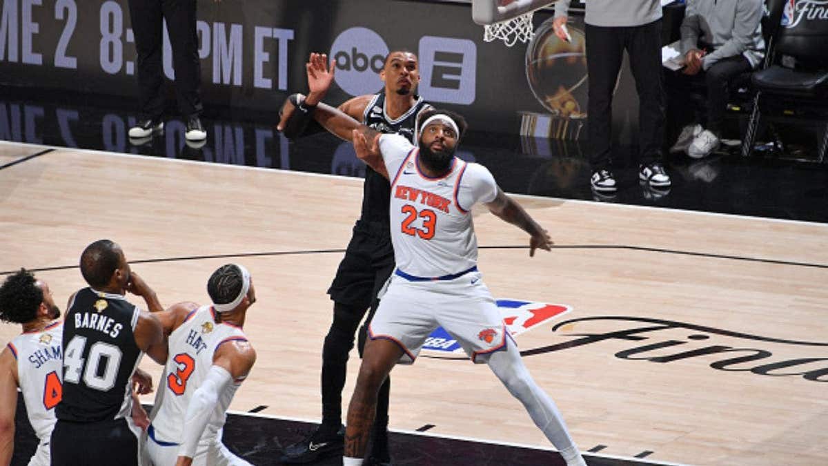 Knicks Take Game 1: Brunson Scores 30 Despite Knee Scare - Image 4