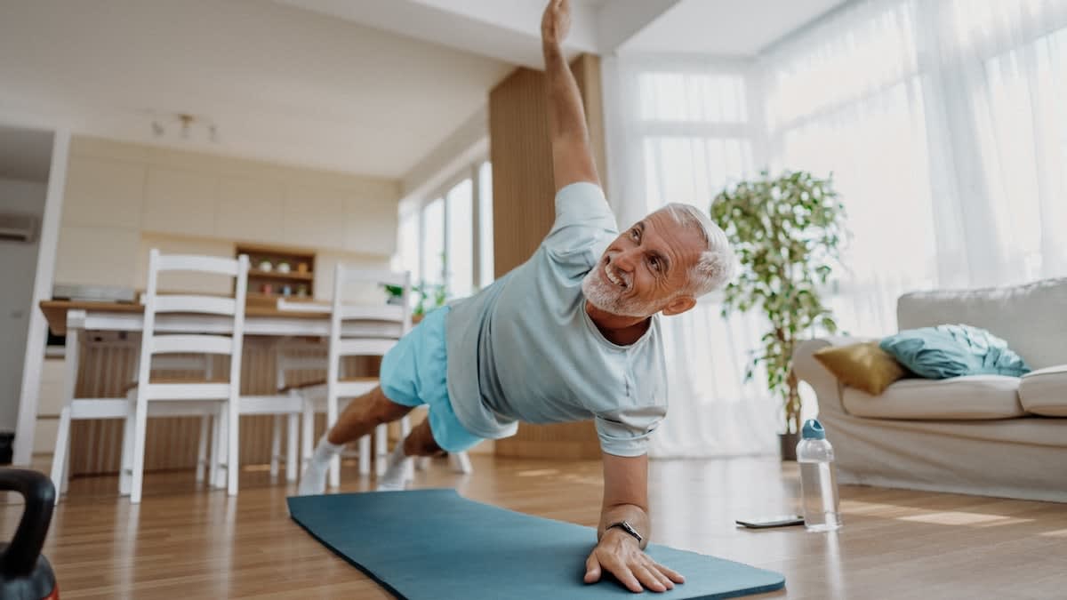 4-Minute Daily Workout Cuts Fall Risk in Older Adults - Image 5