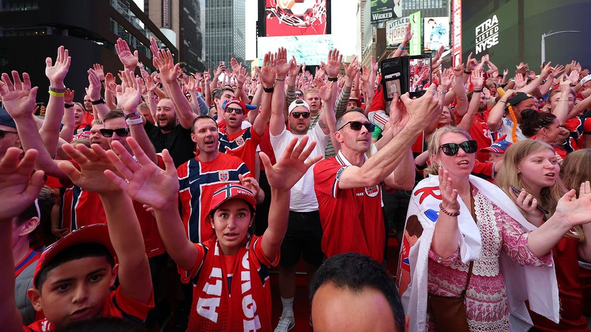 Norway Fans Perform Viking Row in Times Square Before Match - Image 5