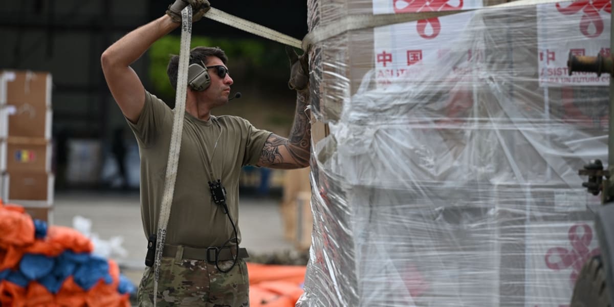 US Troops Lead Venezuela Relief, Aid Pours In From Globe - Image 2