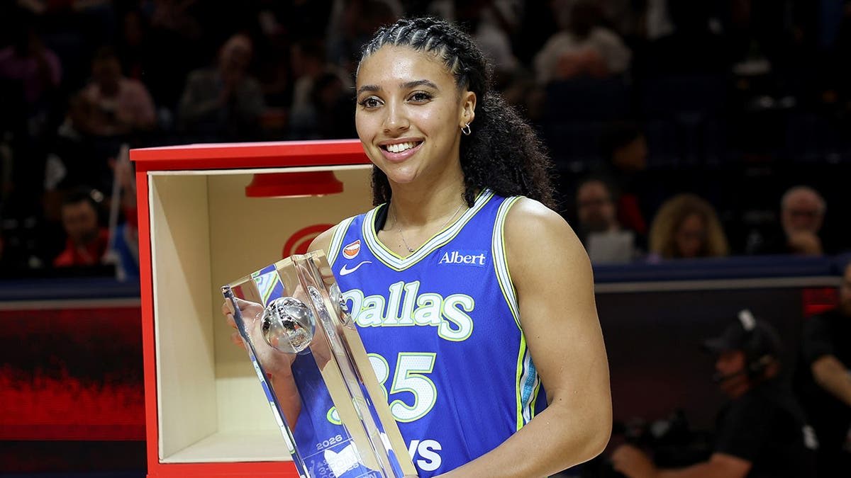 Rookie Azzi Fudd Wins WNBA 3-Point Contest in Historic First - Image 3