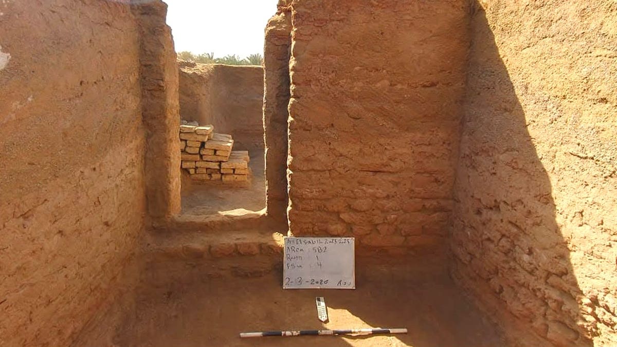Egypt Uncovers 1,700-Year-Old Christian City in Desert - Image 5