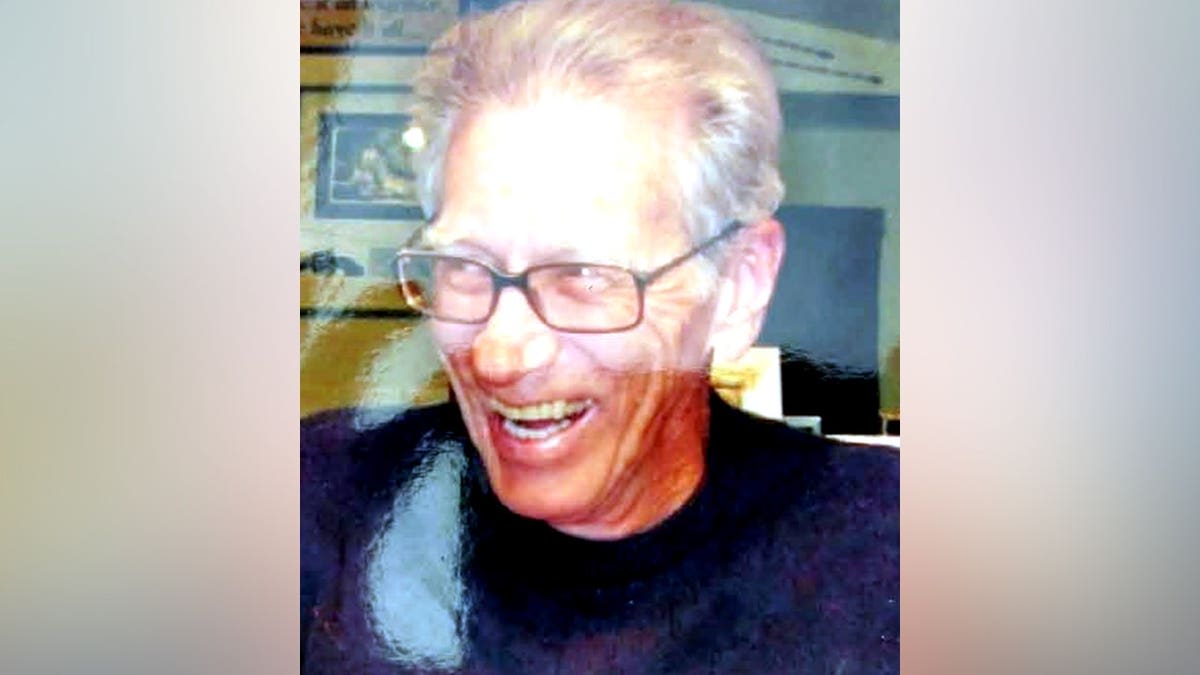 83-Year-Old Hiker Found Alive After Grand Canyon Rescue - Image 3