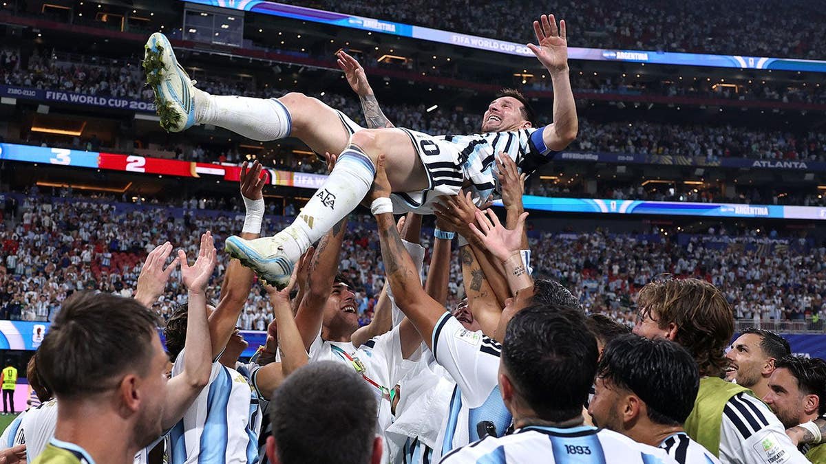 Tom Brady: Messi's Comeback 'Might Top' Patriots' 28-3 Rally - Image 4