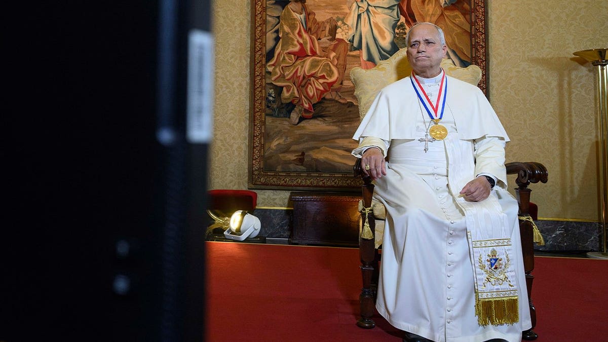 First American Pope Honors US Immigration Legacy at 250 - Image 3