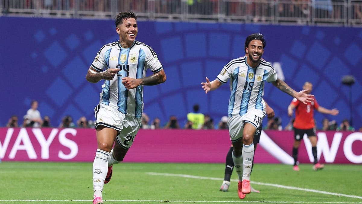 Argentina Scores 3 Goals in 15 Minutes for Epic Comeback - Image 4