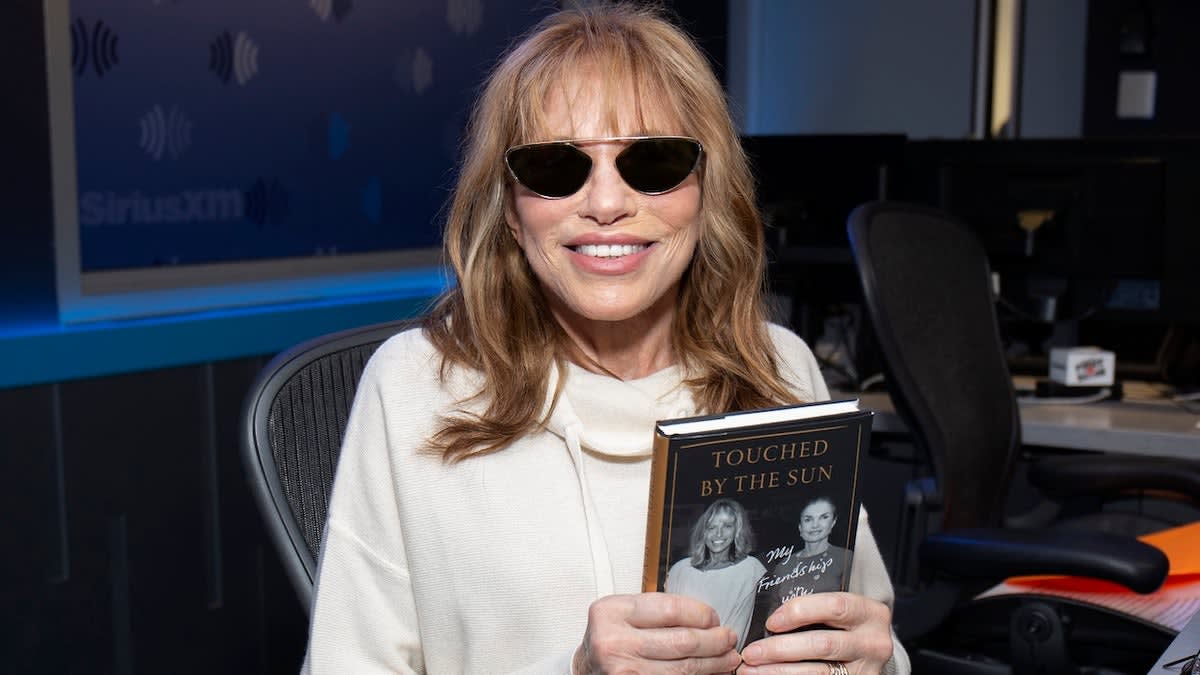 Carly Simon's Diagnosis Shows Parkinson's Often Hides - Image 3