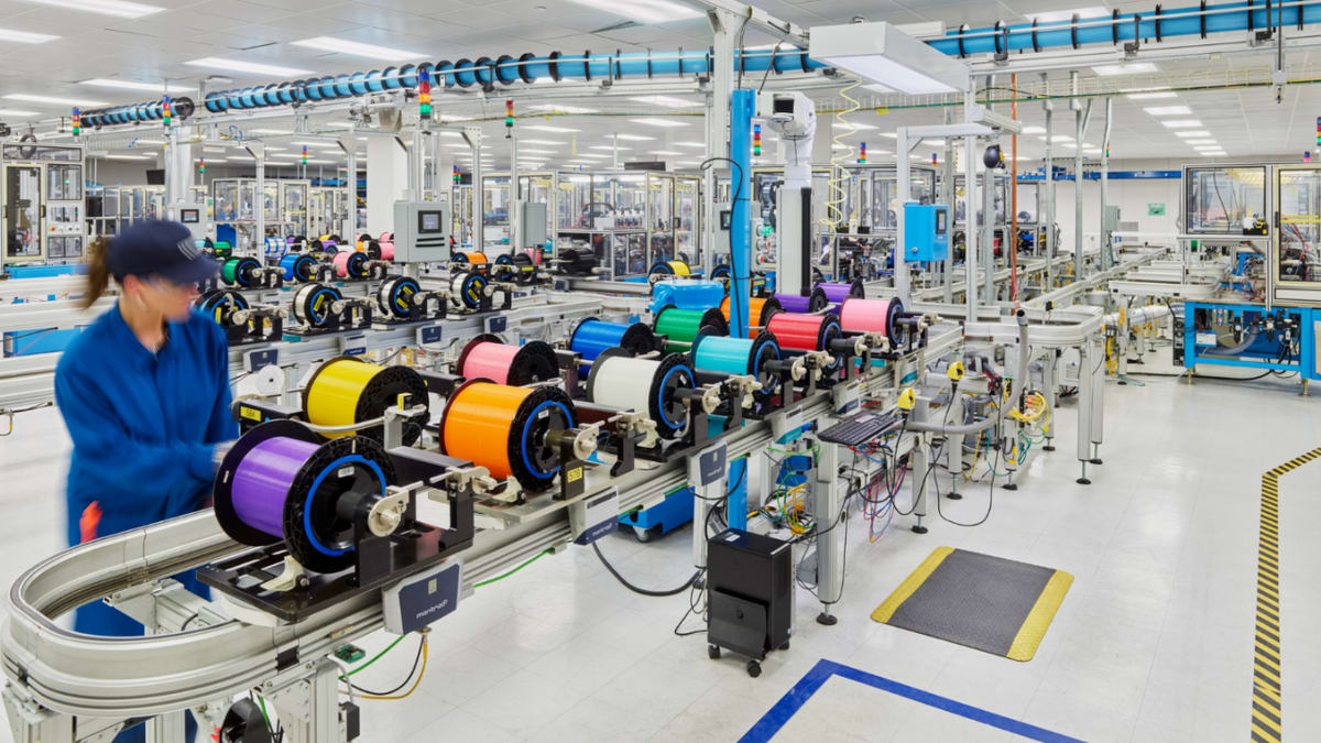 175-Year-Old Corning to Double in Size Thanks to AI Boom - Image 4