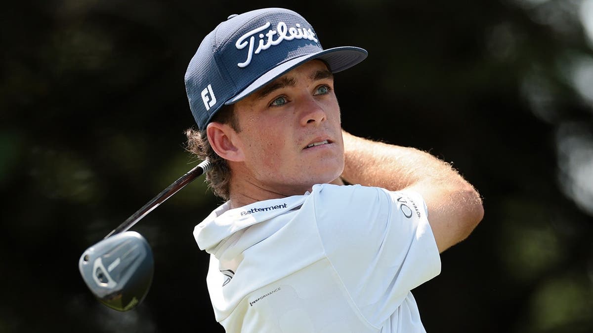 21-Year-Old Beats World's Top Golfer 24 Days Into Pro Career - Image 4