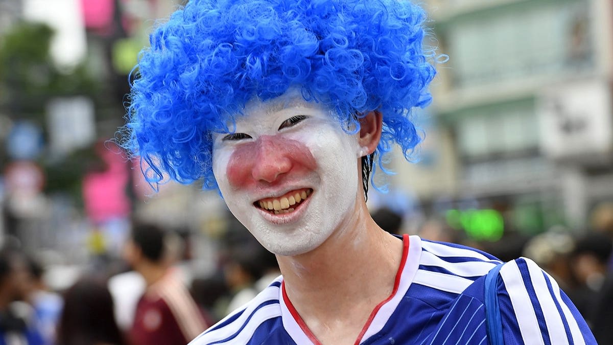Japan Fan Goes Viral for Joy After World Cup Loss - Image 4