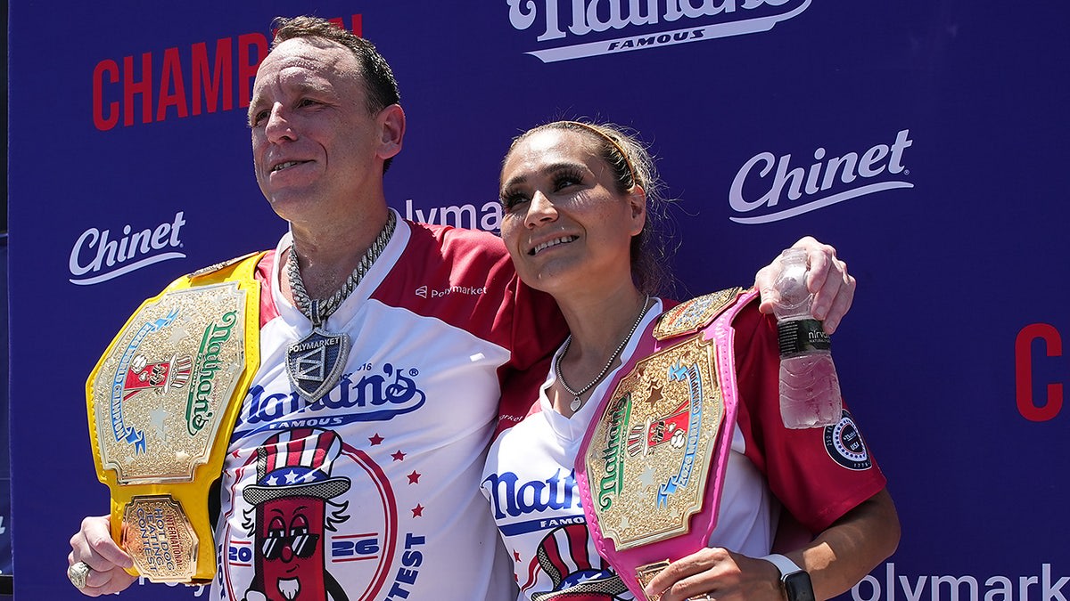 Joey Chestnut Wins 18th Hot Dog Eating Championship - Image 4
